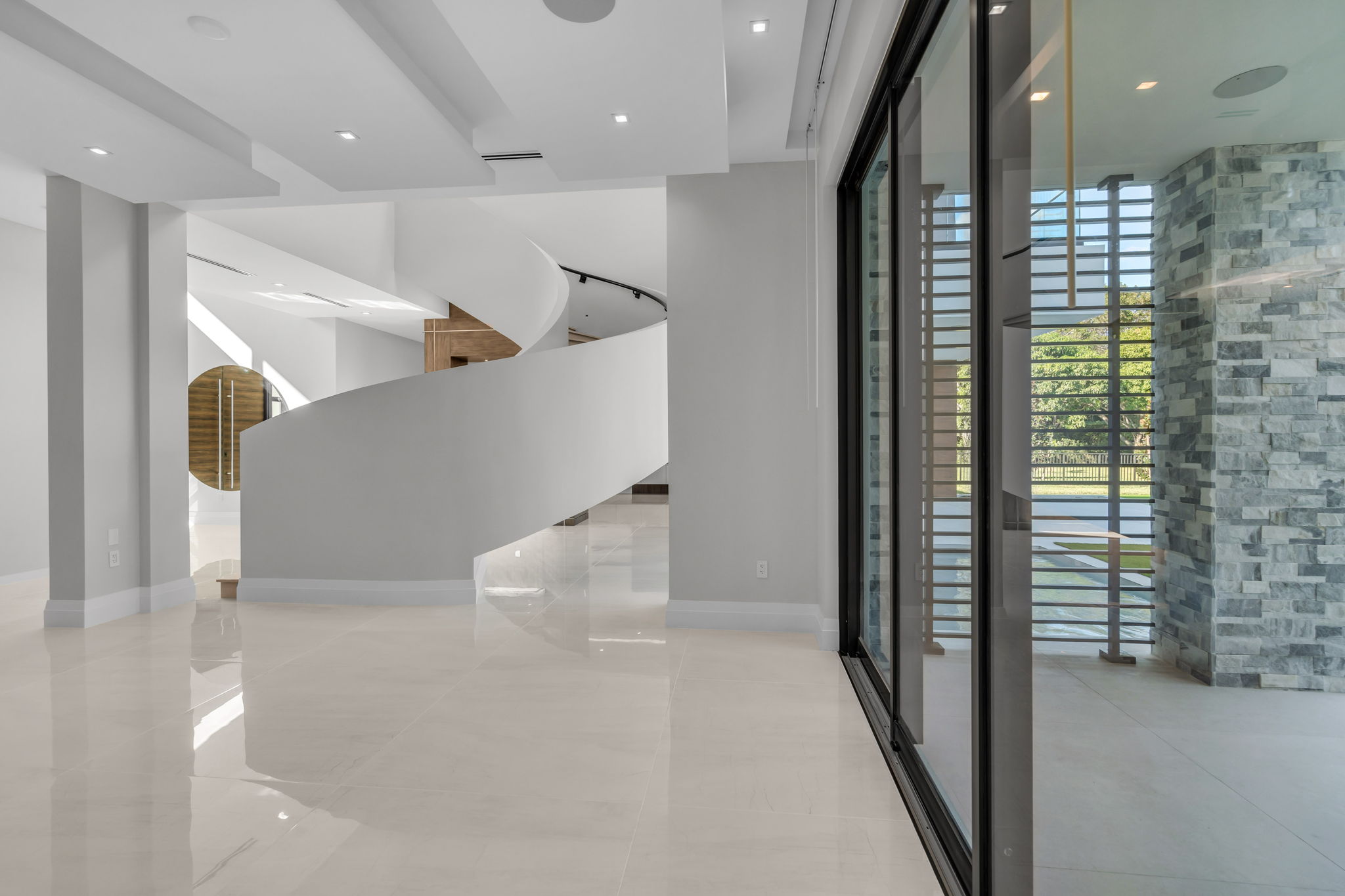 15-web-or-mls-18064Sentinel-15