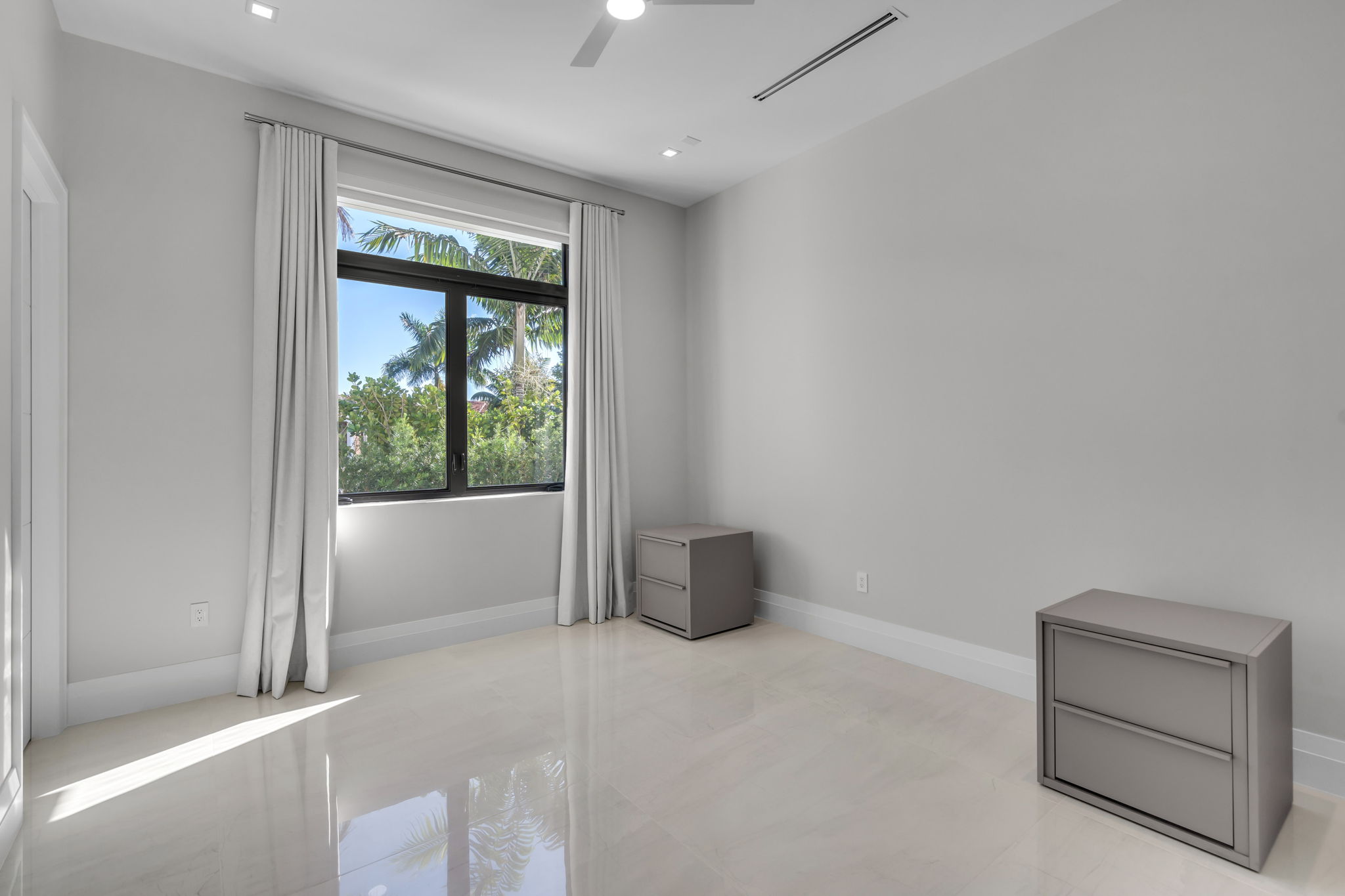 29-web-or-mls-18064Sentinel-29