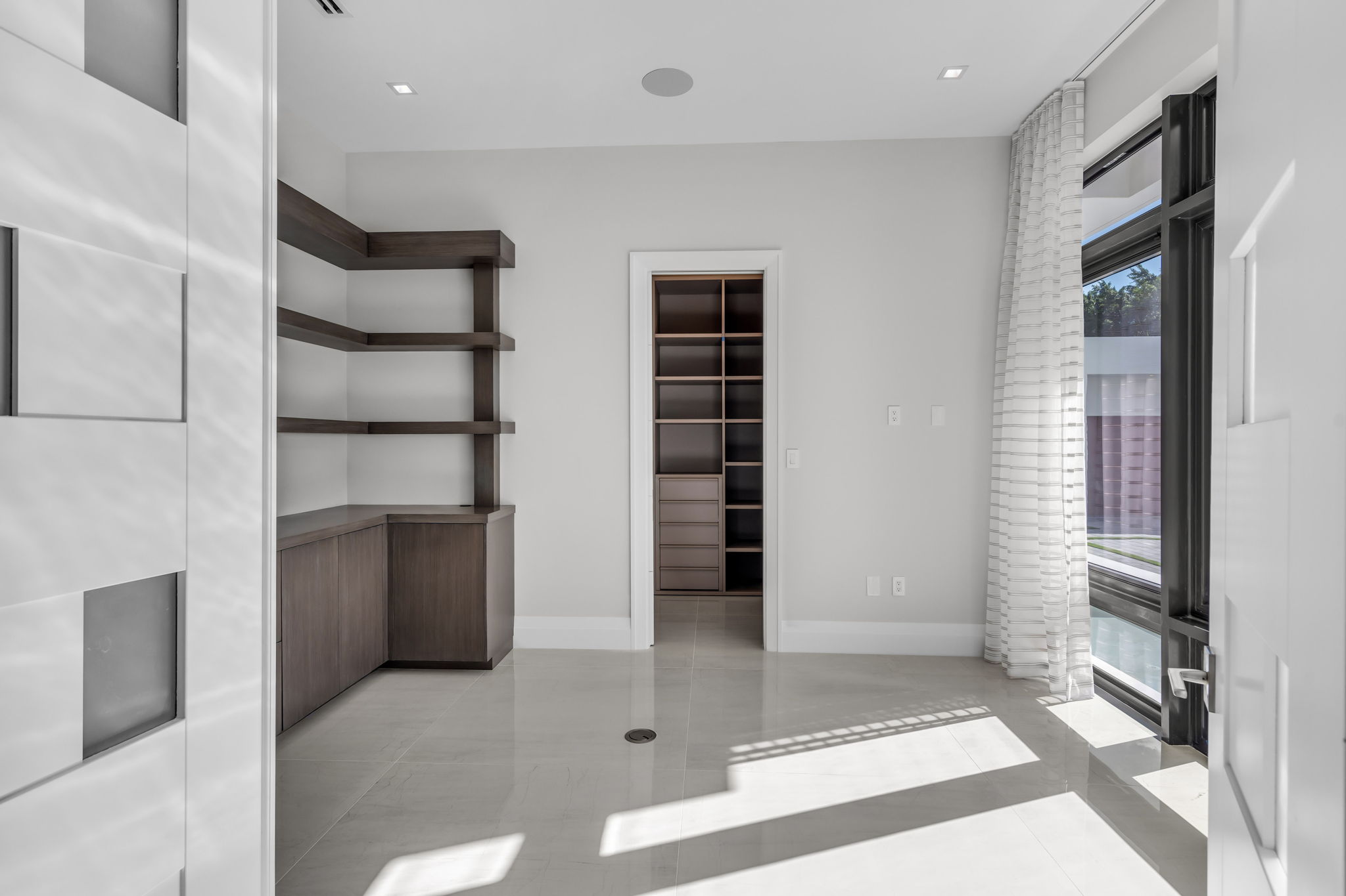 36-web-or-mls-18064Sentinel-36