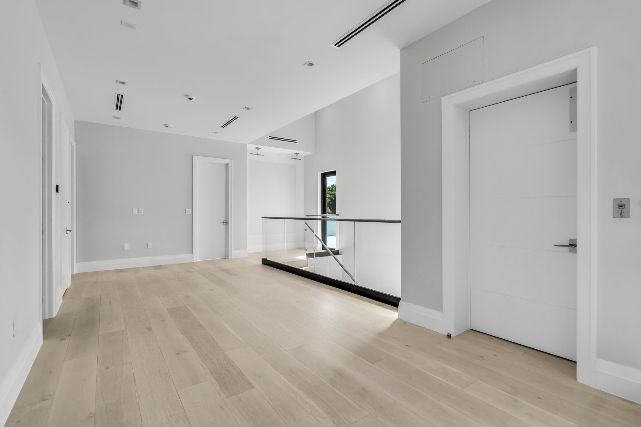 42-web-or-mls-18064Sentinel-42