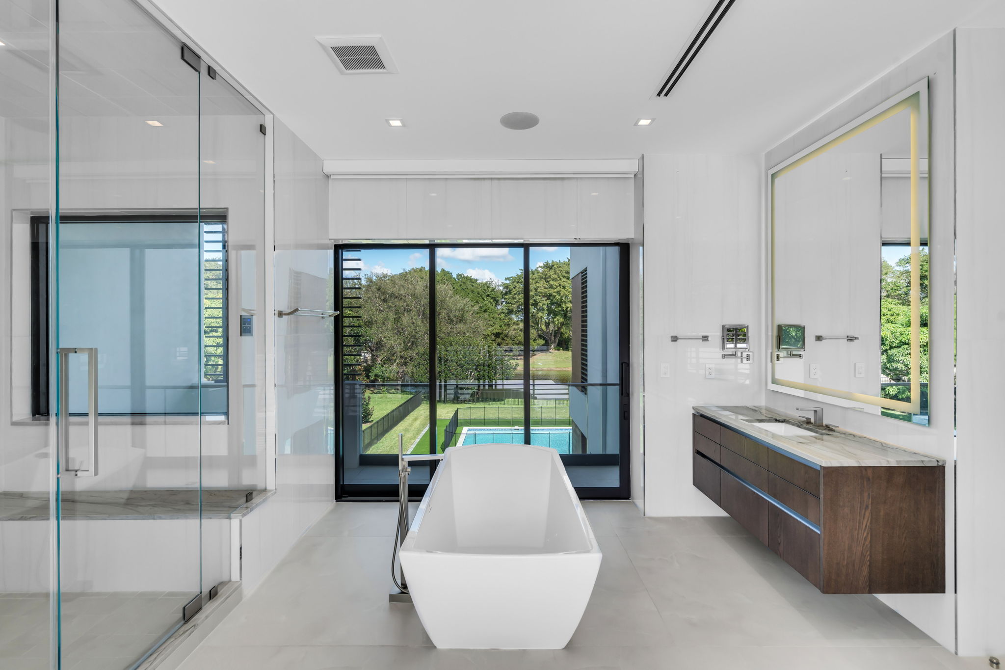 56-web-or-mls-18064Sentinel-56