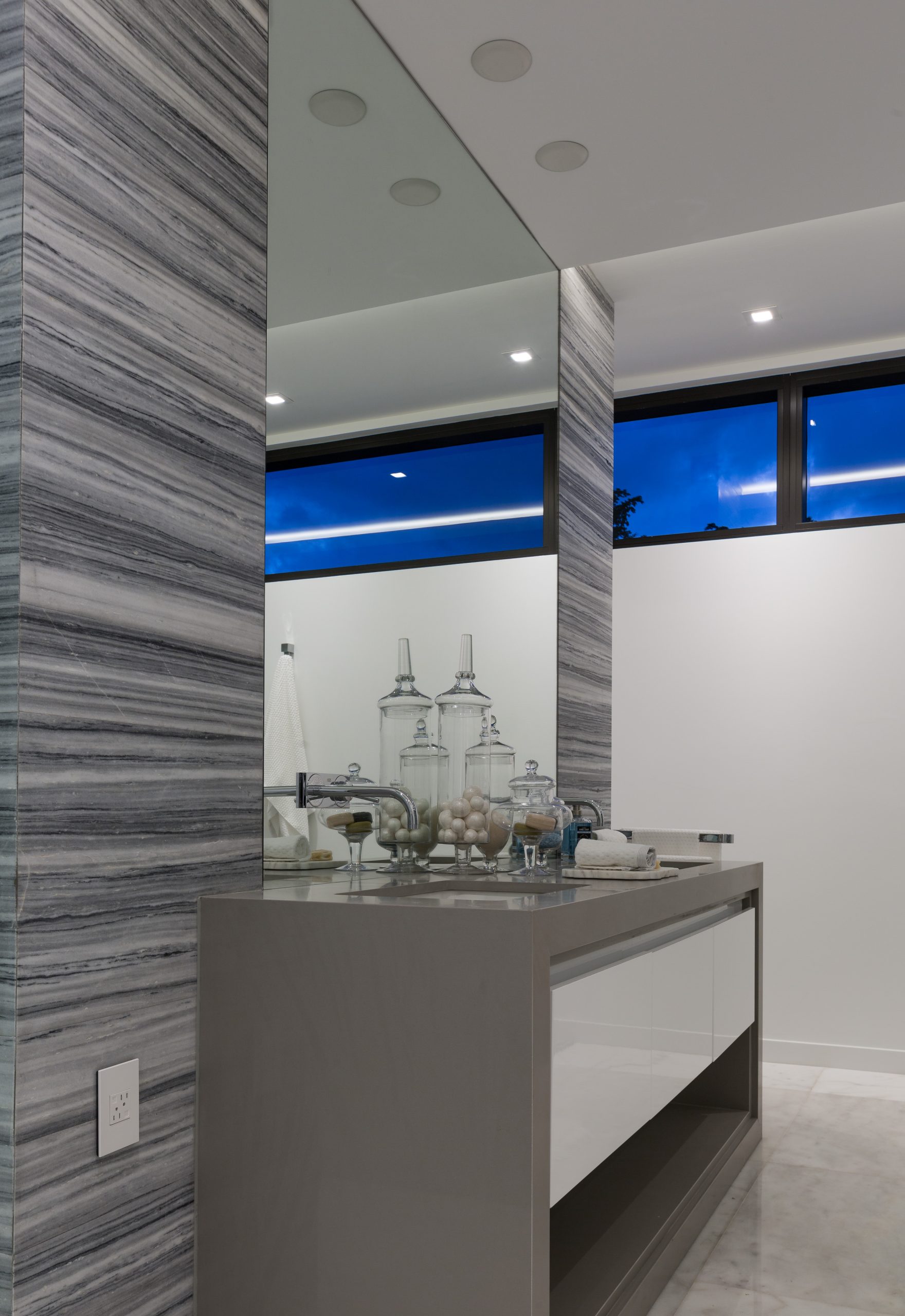 67_Zanzi_Photography_PINECREST-9121sw62ct