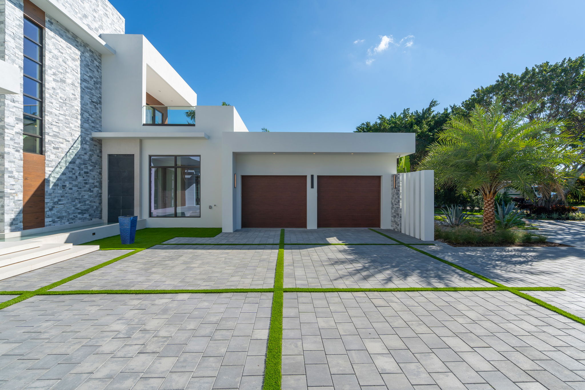 7-web-or-mls-18064Sentinel-7