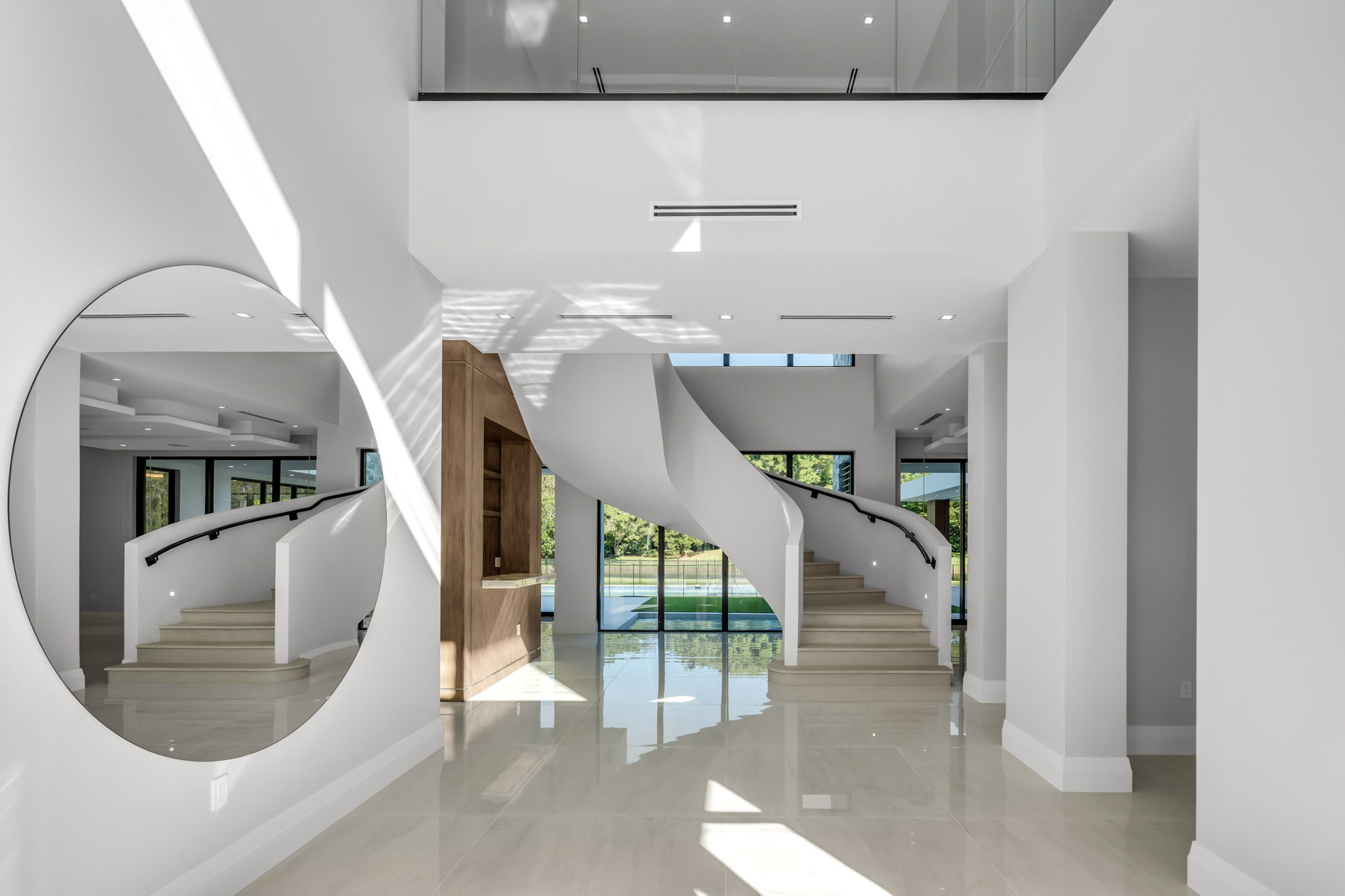 8-web-or-mls-18064Sentinel-8